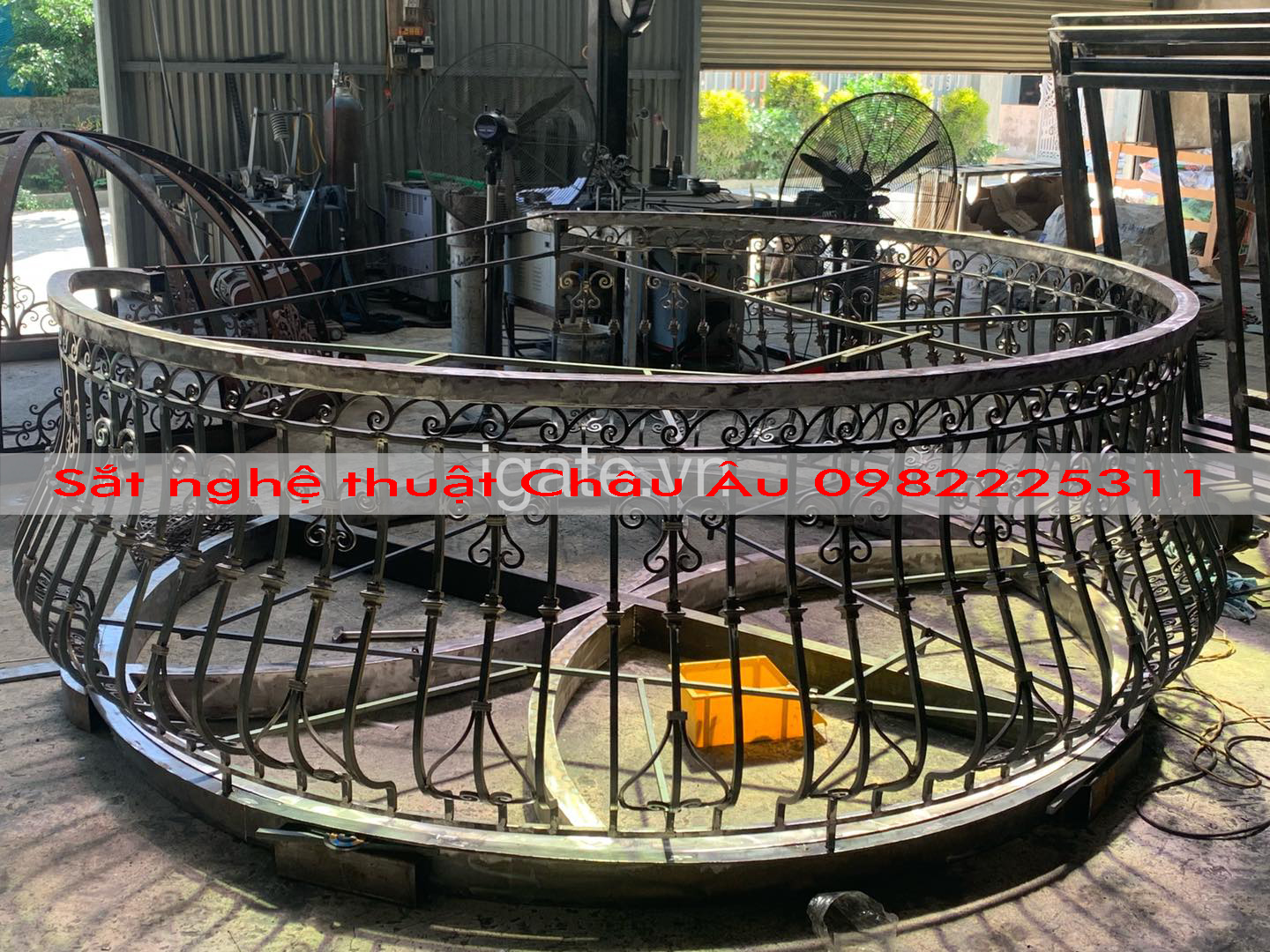 Lan can sắt mỹ thuật tại Hà Nội Lan can sắt mỹ thuật tại Hà Nội