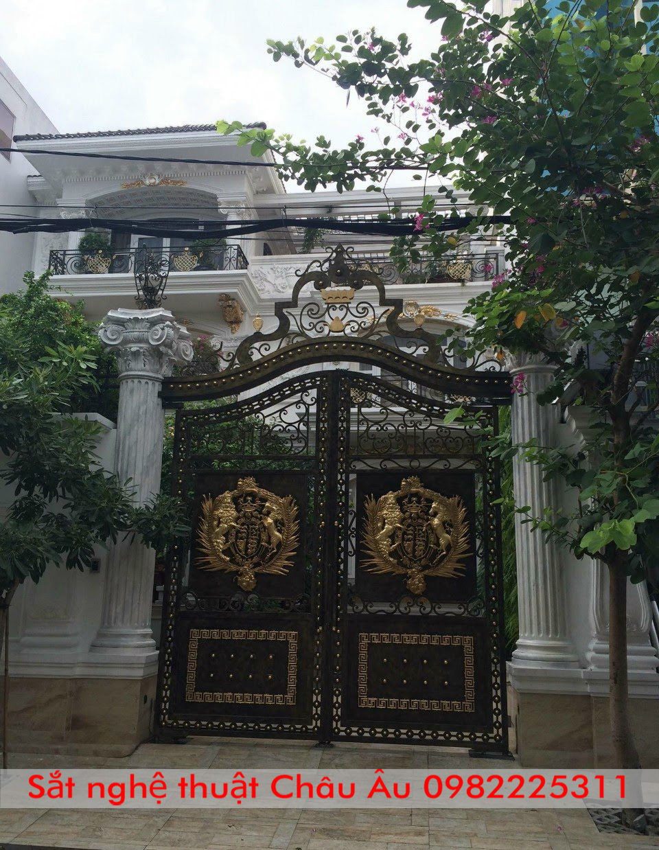 Cửa Cổng Sắt Mỹ Thuật Đẹp Tại Bắc Giang