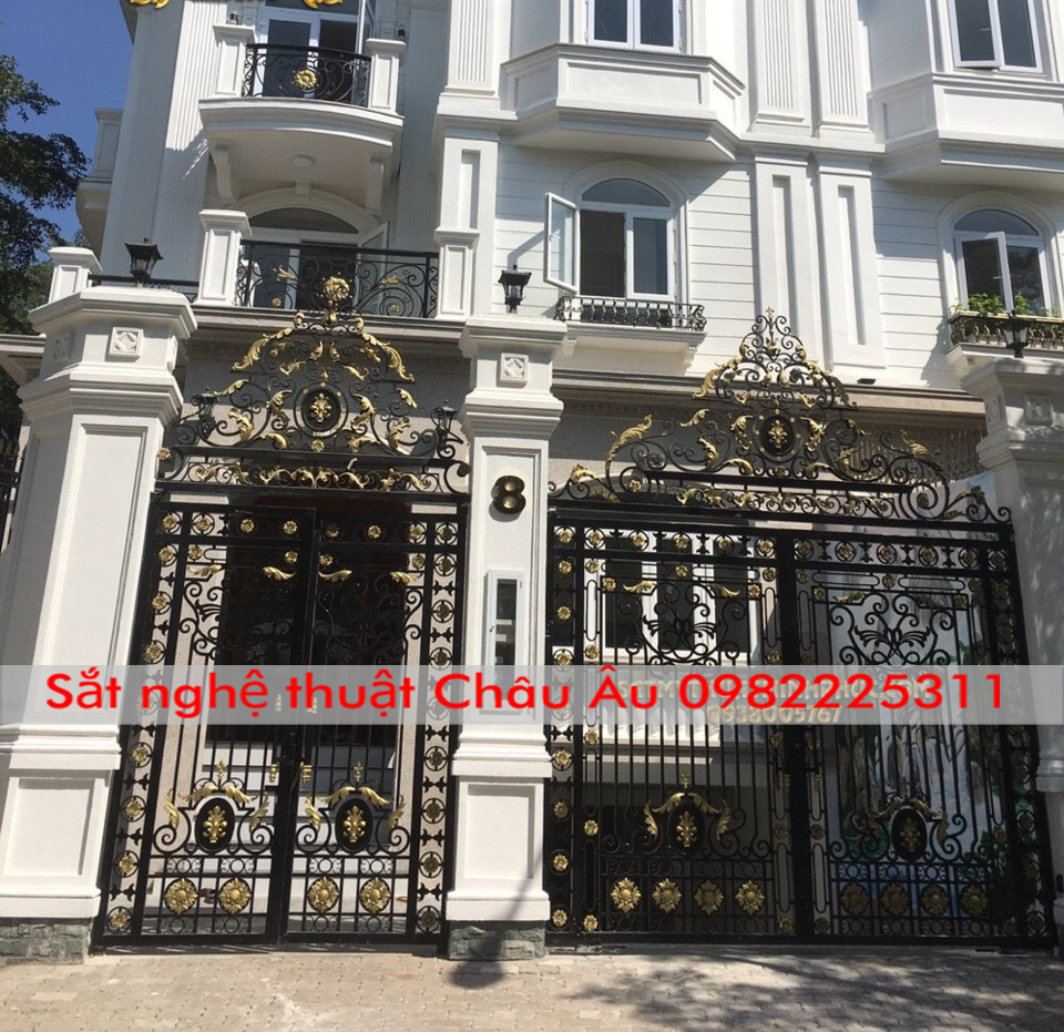 BỘ CỔNG SẮT NGHÊ THUẬT ĐẸP TINH SẢO TẠI HÀ NỘI