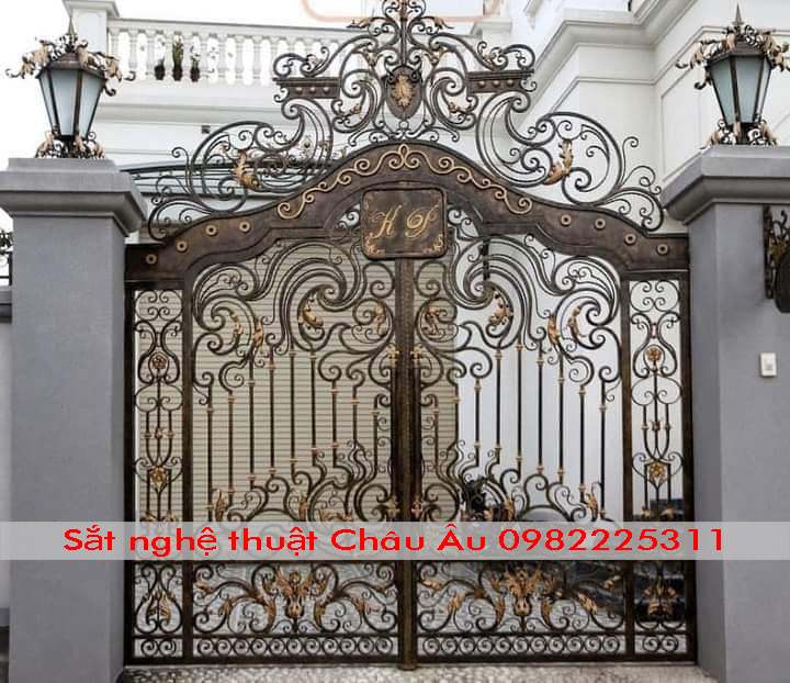 bộ cổng sắt mỹ thuật đẳng cấp