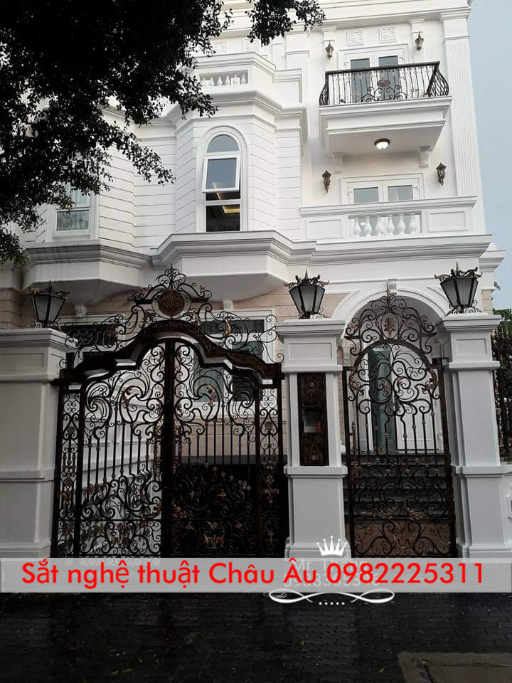 mẫu cửa cổng sắt mỹ thuật