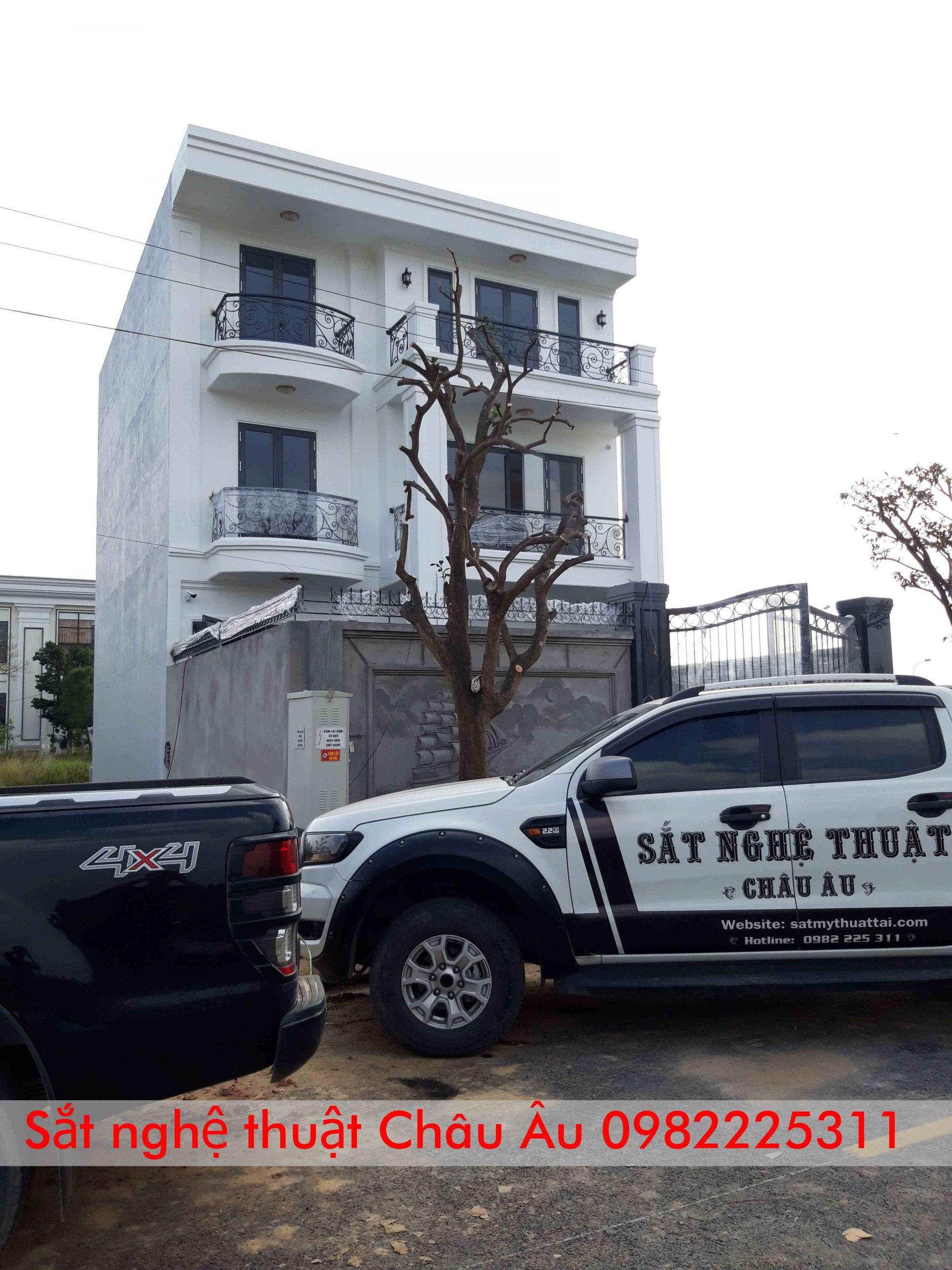 Cửa hoa sắt nghệ thuật