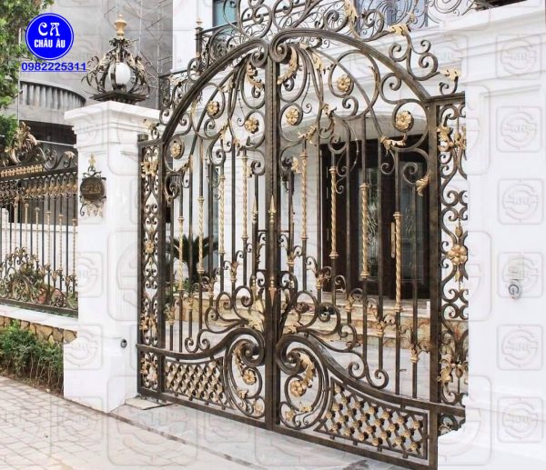 cửa cổng sắt mỹ thuật 1