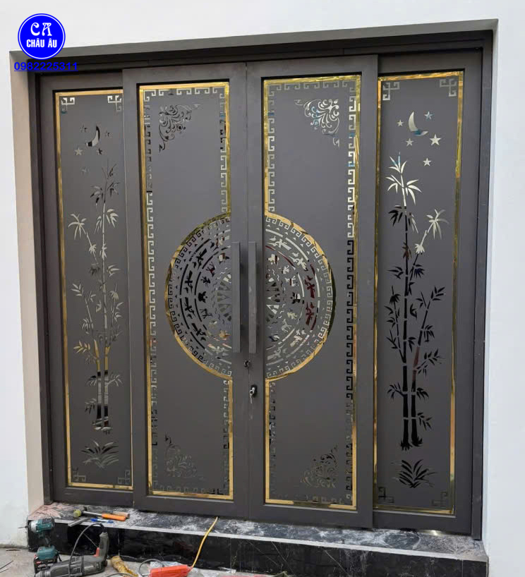 cửa cổng sắt trượt quay 4 cánh cửa cổng sắt trượt quay 4 cánh