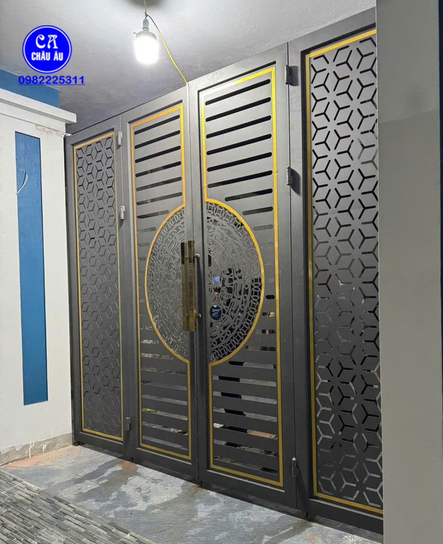 Cửa trượt quay sắt CNC sang trọng Cửa trượt quay sắt CNC sang trọng